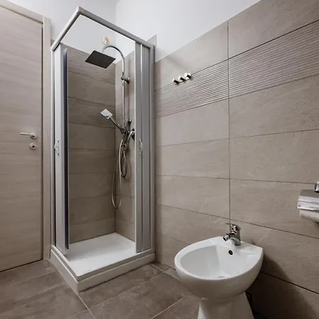 Budget + Free Parking + Noise Apartamento